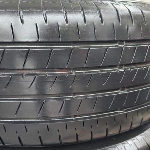 215 55 17 Bridgestone Turanza T005A ปี23 สวยจัดดอกเต็มๆ ร่องยางหนา นุ่มเงียบสุดๆไม่มีแผลปะ พร้อมใช้อีกนาน ชุด4เส้น 5,400 บาท