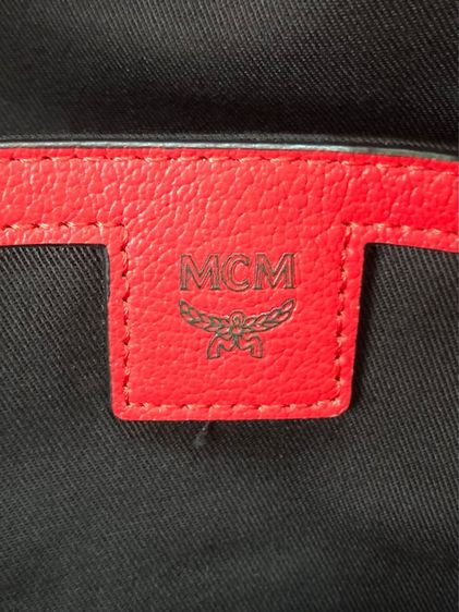 กระเป๋าเป้หนัง MCM Small Stark Insignia ตกแต่งด้วยขนสุนัขจิ้งจอกแท้ รับประกันของแท้200💯 รูปที่ 6