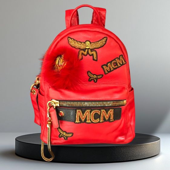 กระเป๋าเป้หนัง MCM Small Stark Insignia ตกแต่งด้วยขนสุนัขจิ้งจอกแท้ รับประกันของแท้200💯 รูปที่ 3