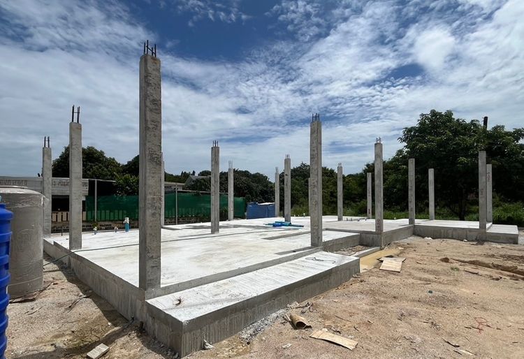 รับเหมางานโครงสร้าง และ รับผลิต คาน เสา บันได สำเร็จรูป