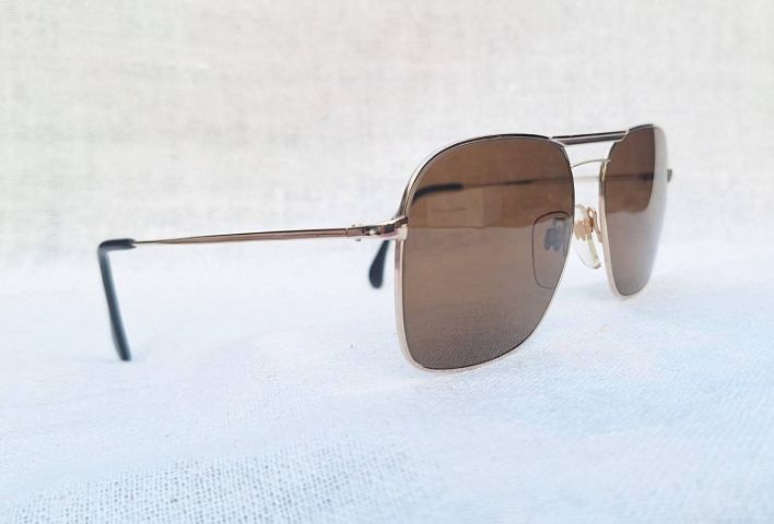 แว่นตาเก่าแก่ลำดับ 2 ของเยอรมนี เมทซเลอร์ METZLER–ZEISS มือหนึ่ง New Old Stock เลนส์กระจกคริสตัลพระเจ้า CARL ZEISS JENA Germany สีน้ำตาล–สว่าง...Authentic Vintage METZLER–ZEISS handcrafted in Stuttgart, West Germany
 รูปที่ 11