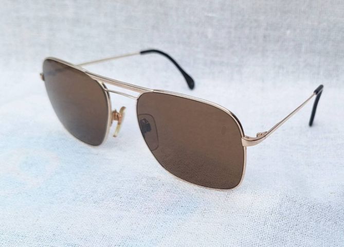 แว่นตาเก่าแก่ลำดับ 2 ของเยอรมนี เมทซเลอร์ METZLER–ZEISS มือหนึ่ง New Old Stock เลนส์กระจกคริสตัลพระเจ้า CARL ZEISS JENA Germany สีน้ำตาล–สว่าง...Authentic Vintage METZLER–ZEISS handcrafted in Stuttgart, West Germany
 รูปที่ 2