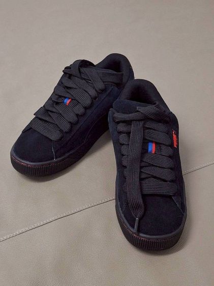 PUMA AUTO - รองเท้าผ้าใบ BMW M Motorsport Suede XL สีดำ - 30870601  รูปที่ 3