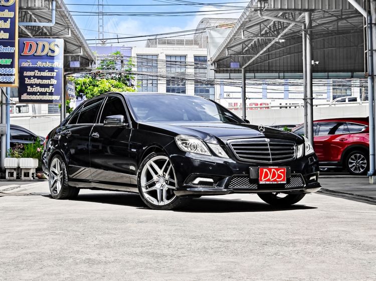 Mercedes-Benz E-Class 2012 E250 AMG Sedan เบนซิน เกียร์อัตโนมัติ ดำ รูปที่ 4