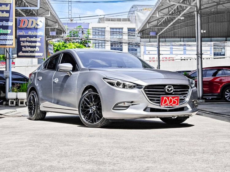 Mazda Mazda3 2019 2.0 E Sedan เบนซิน เกียร์อัตโนมัติ เทา รูปที่ 3