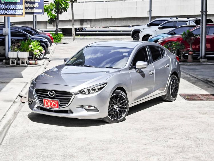 Mazda Mazda3 2019 2.0 E Sedan เบนซิน เกียร์อัตโนมัติ เทา