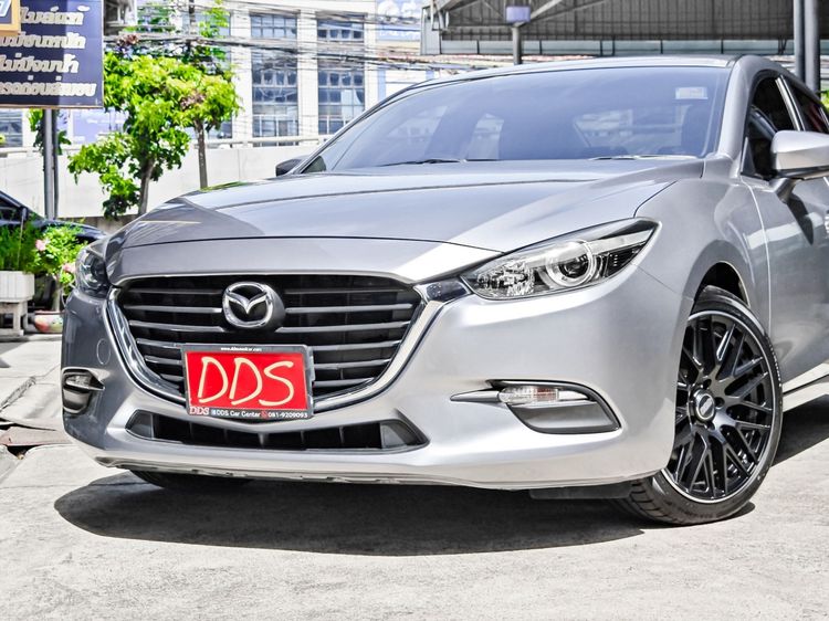 Mazda Mazda3 2019 2.0 E Sedan เบนซิน เกียร์อัตโนมัติ เทา รูปที่ 4