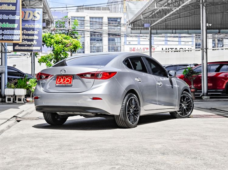 Mazda Mazda3 2019 2.0 E Sedan เบนซิน เกียร์อัตโนมัติ เทา รูปที่ 2