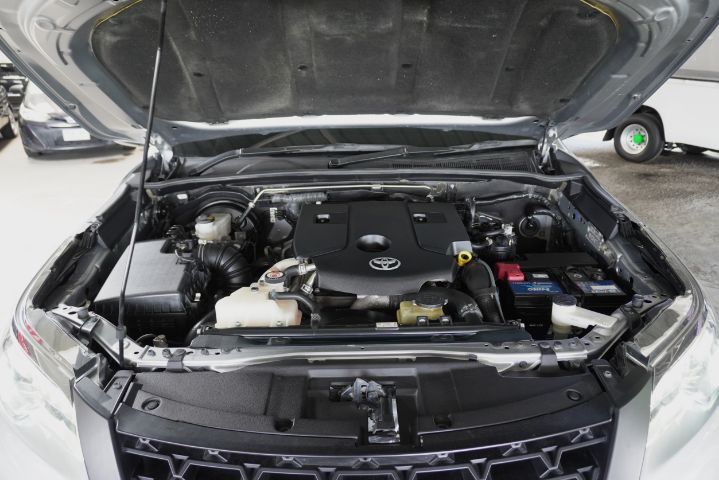 Toyota Fortuner 2018 2.4 V 4WD ดีเซล เกียร์อัตโนมัติ เทา รูปที่ 3