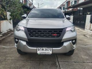 Toyota Fortuner 2.4 V 4WD ปี 2018 ราคา 799000