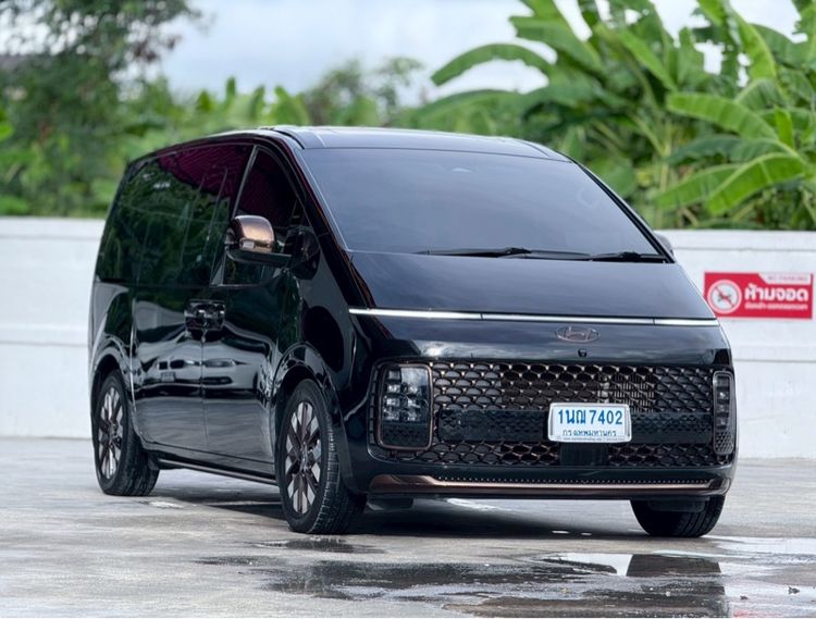 Hyundai Staria 2022 PREMIUM 2.2 Van ดีเซล ไม่ติดแก๊ส เกียร์อัตโนมัติ ดำ รูปที่ 3