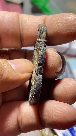 ราหูเครื่องรางไม้เเกะเก่ามาก มีรอยจาร สวยมากเก่าใครชอบรู้ที่เชิญครับ รูปที่ 3