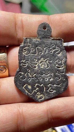 ราหูเครื่องรางไม้เเกะเก่ามาก มีรอยจาร สวยมากเก่าใครชอบรู้ที่เชิญครับ รูปที่ 2