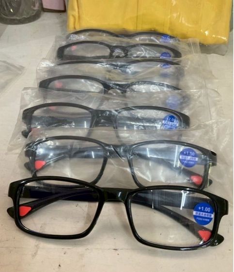 แว่นสายตายาว มือหนึ่ง