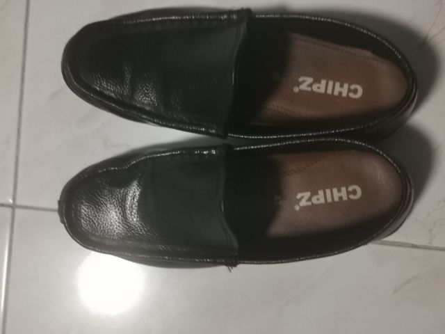 รองเท้าหนังสวยๆแทบไม่ได้ใส่เหมาไปเบอร์43-44 รูปที่ 3