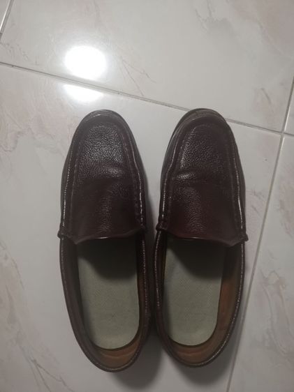 รองเท้าหนังสวยๆแทบไม่ได้ใส่เหมาไปเบอร์43-44