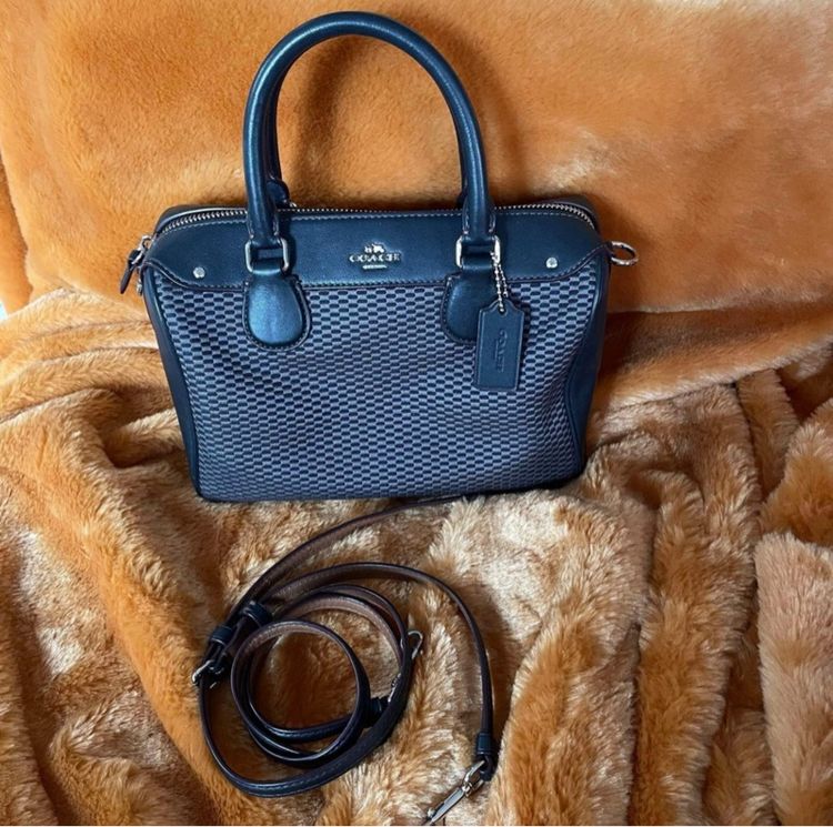 กระเป๋าcoachมือสอง