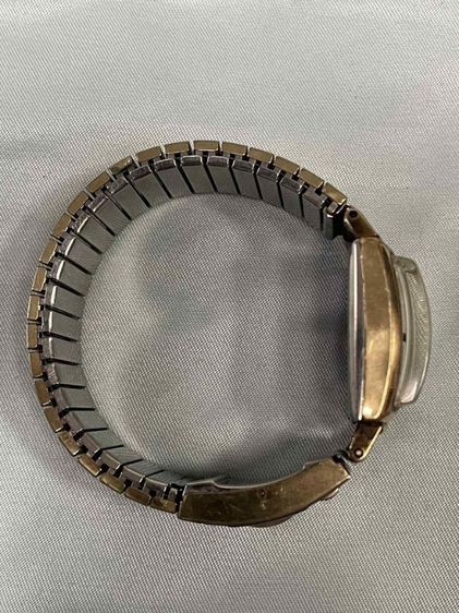 Bulova made swiss 1945's ไขลานกะไหล่ทอง เดิมทั้งเรือนและสาย เครื่องเดินปรกติ ลานนุ่ม มีปฐิทินหมุนดูตรงหัวสาย นานนานเจอแบบนี้  รูปที่ 6