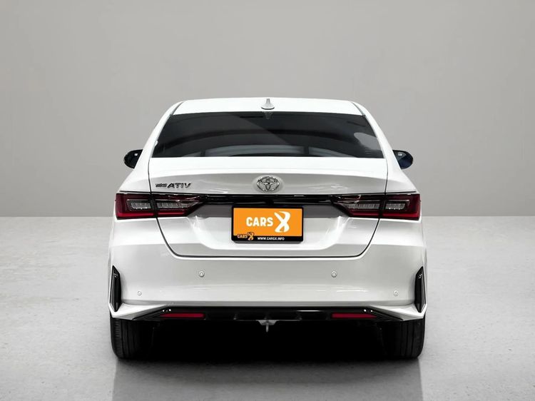 Toyota Yaris ATIV 2023 1.2 Premium Luxury Sedan เบนซิน ไม่ติดแก๊ส เกียร์อัตโนมัติ ขาว รูปที่ 4