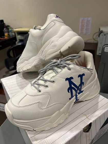 รองเท้าผ้าใบ อื่นๆ UK 7.5 | EU 41 1/3 | US 9 ขาว รองเท้า MLB Big Ball Chunky ของแท้ 100เปอร์เซ็น