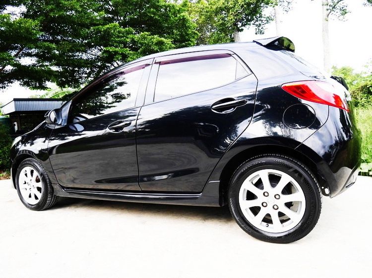 Mazda Mazda 2 2011 1.5 Spirit Sports Sedan เบนซิน ไม่ติดแก๊ส เกียร์อัตโนมัติ ดำ รูปที่ 3