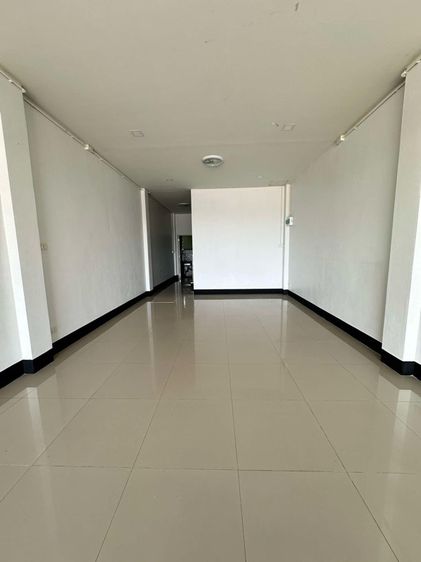 อาคารพาณิชย์ 1 คูหา 3 ชั้น รูปที่ 2