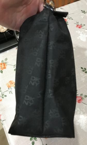 ลดราคา DKNY แท้ กระเป๋าถือ คล้องไหล่ได้ สภาพดีมาก รูปที่ 16