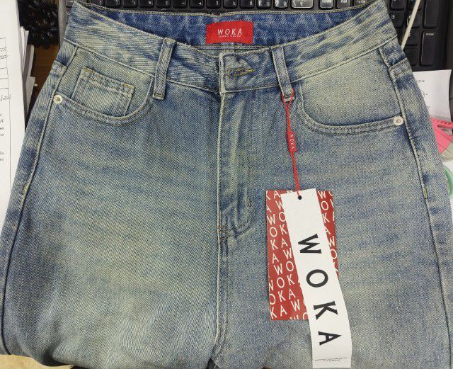  กางเกงยีนส์ทรงกระบอกใหญ่ไซส์Mเอวสูง ผ้าไม่ยืด งานป้าย Work รูปที่ 2