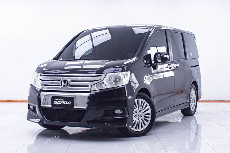 Honda Stepwagon 2013 2.0 JP Utility-car เบนซิน ไม่ติดแก๊ส เกียร์อัตโนมัติ ดำ