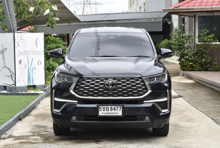 Toyota Innova 2024 2.0 Zenix HEV Smart Sedan ไฮบริด ไม่ติดแก๊ส เกียร์อัตโนมัติ ดำ รูปที่ 2