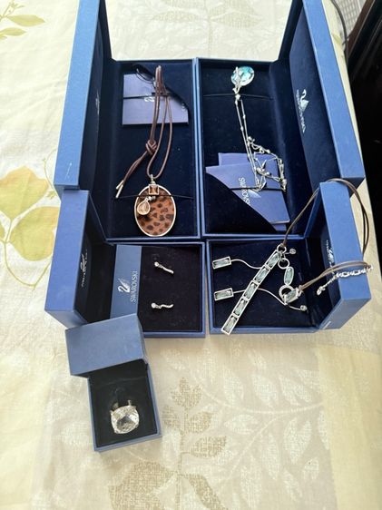 ชุดเครื่องประดับ SWAROVSKI