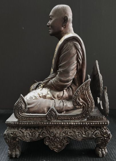 หลวงพ่อแพ วัดพิกุลทอง  นั่งธรรมมาสน์  รูปที่ 6