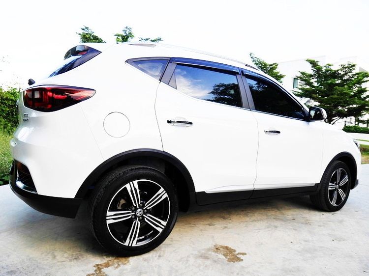 MG ZS 2018 1.5X+ Sunroof Utility-car เบนซิน ไม่ติดแก๊ส เกียร์อัตโนมัติ ขาว รูปที่ 4