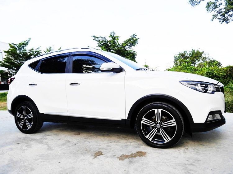 MG ZS 2018 1.5X+ Sunroof Utility-car เบนซิน ไม่ติดแก๊ส เกียร์อัตโนมัติ ขาว รูปที่ 2