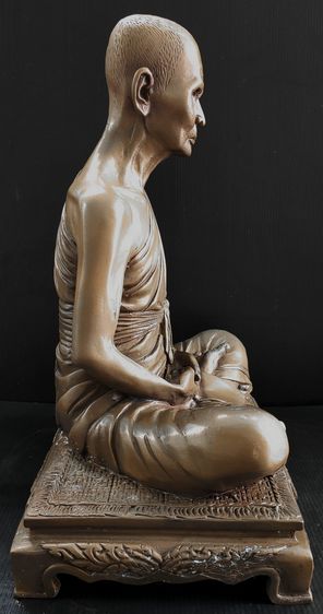 หลวงพ่อเดิม รุ่น ฉลองพิพิธภัณฑ์ และ พระมหาธาตุเจดีย์  9.5 นิ้ว รูปที่ 5