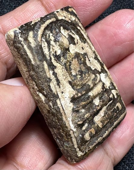 พระสมเด็จพิมพ์ใหญ่ เนื้อเก่า มีคราบรักทองเดิม(เจ้าของเดิมฝนขอบ ด้านบนล่างเพื่อเข้าตลับ)🙏พระผงปากน้ำ องค์ละ1550 รูปที่ 3