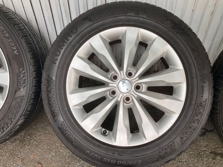 ล้อแท้ KIA Grand Carnival มือสอง 18 นิ้ว 5 รู 114 235 60 18 ไม่คด ไม่ดุ้ง ไม่เคยซ่อม รูปที่ 5