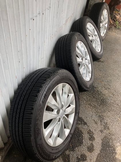 ล้อแท้ KIA Grand Carnival มือสอง 18 นิ้ว 5 รู 114 235 60 18 ไม่คด ไม่ดุ้ง ไม่เคยซ่อม รูปที่ 2