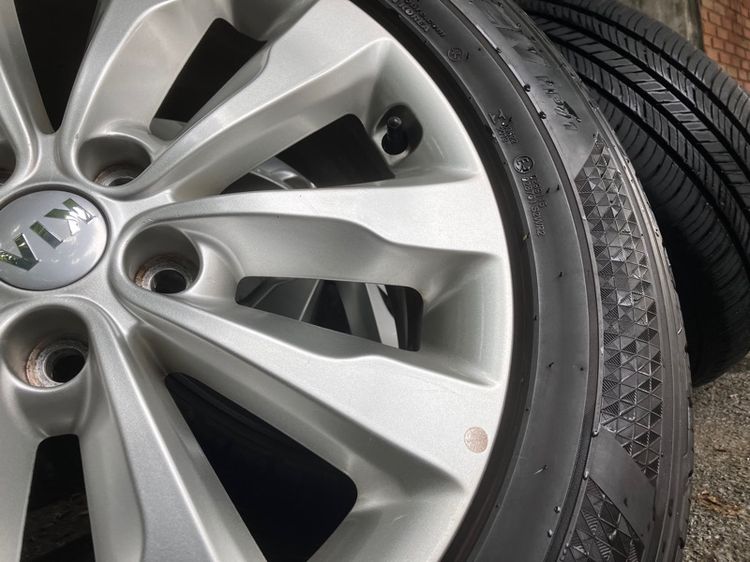 ล้อแท้ KIA Grand Carnival มือสอง 18 นิ้ว 5 รู 114 235 60 18 ไม่คด ไม่ดุ้ง ไม่เคยซ่อม รูปที่ 17