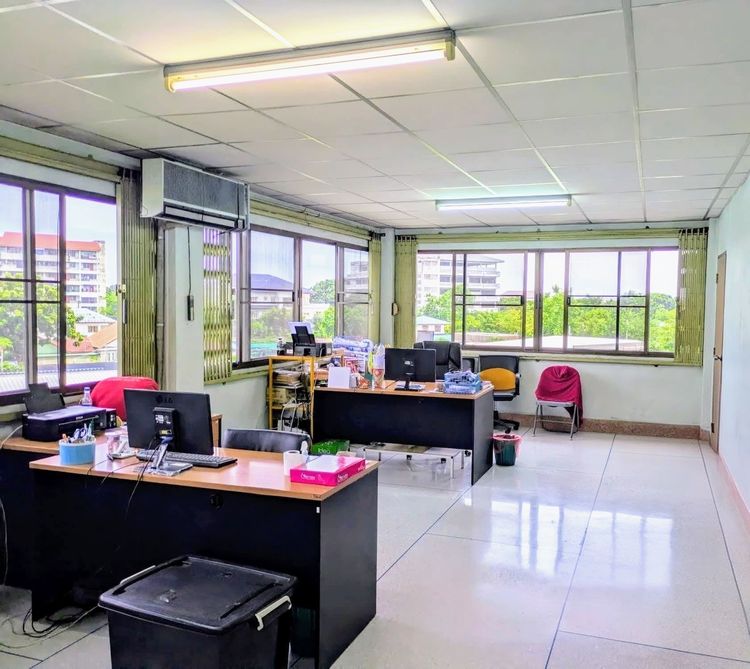 Warehouse for rent Factory for rent Rama 2 Soi 33. Industrial buildings for rent 450 meters from main road near Rama 2 expressway.