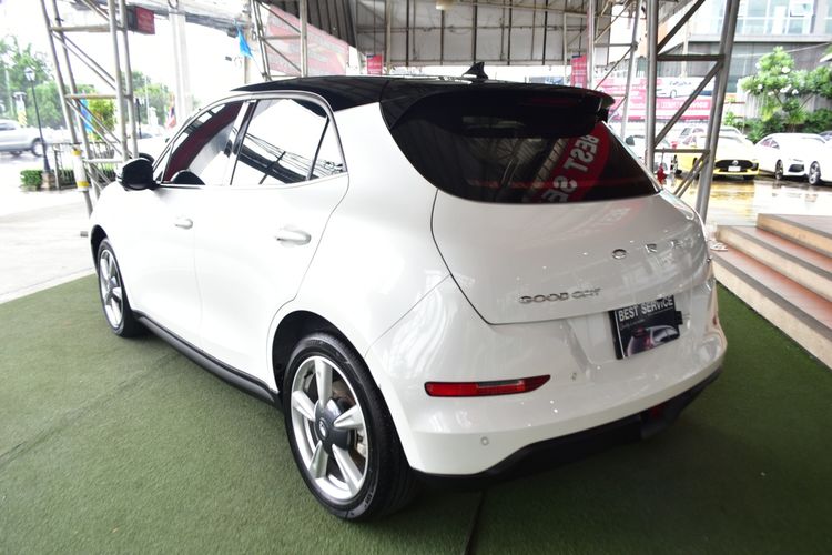 GWM ORA Good Cat 2023 400KM PRO Sedan ไฟฟ้า ไม่ติดแก๊ส เกียร์อัตโนมัติ ขาว รูปที่ 3