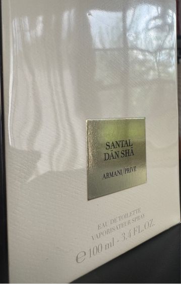 ไม่ระบุเพศ อื่นๆ Giorgio Armani prive santal Dan sha