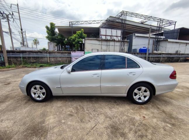 Mercedes-Benz E-Class 2006 E220 CDI Sedan ดีเซล เกียร์อัตโนมัติ เทา รูปที่ 2