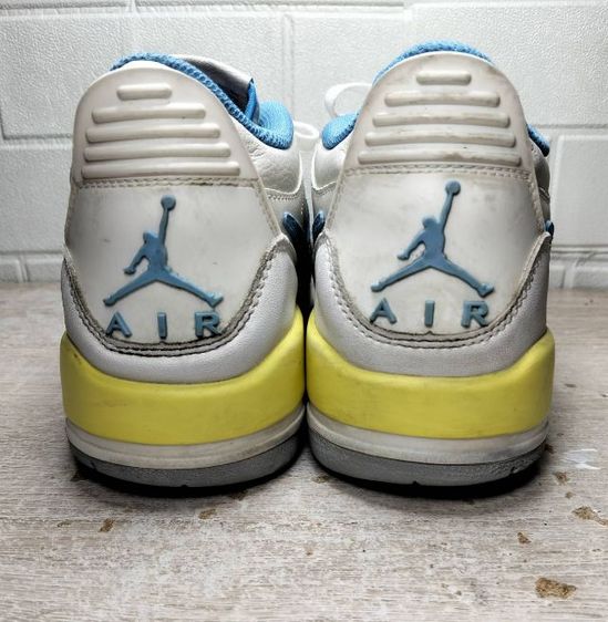 รองเท้ามือสอง Jordan เบอร์ 42 ยาว 26.5cm .สภาพดี ซักแล้วพร้อมใช้งาน รูปที่ 4