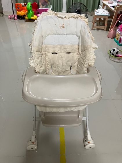 อุปกรณ์สำหรับเด็กและทารก เก้าอี้นั่งทานข้าวเด็ก