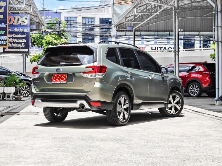 Subaru Forester 2020 2.0 i-S EyeSight Utility-car เบนซิน เกียร์อัตโนมัติ เขียว รูปที่ 3