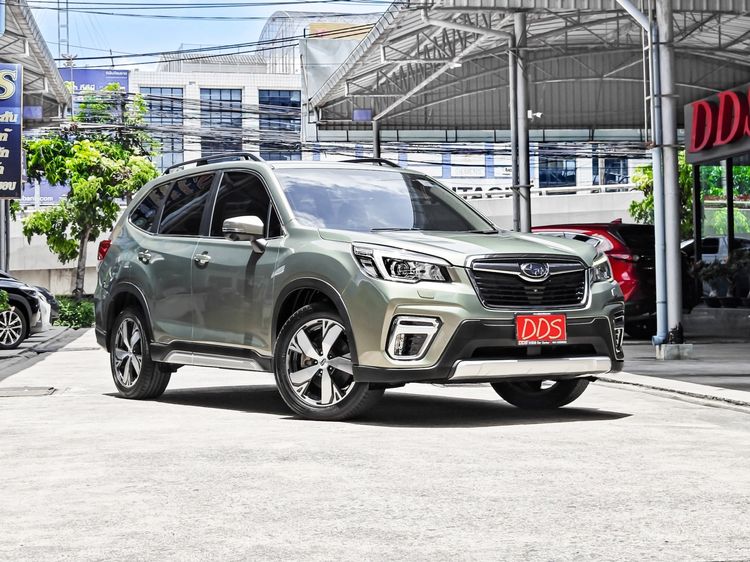 Subaru Forester 2020 2.0 i-S EyeSight Utility-car เบนซิน เกียร์อัตโนมัติ เขียว รูปที่ 4