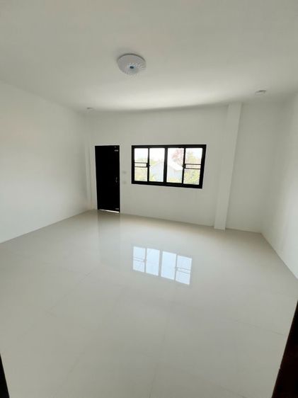 ขายอาคารพาณิชย์ เส้นชลประทานบุรีรัมย์