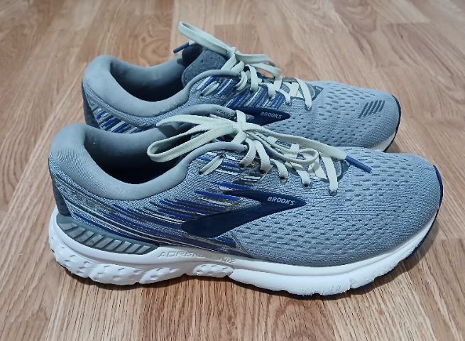 อื่นๆ ผ้า รองเท้าผ้าใบ UK 8.5 | EU 42 2/3 | US 9 อื่นๆ รองเท้า BROOKS ADRENALINE 19 Size 9 us