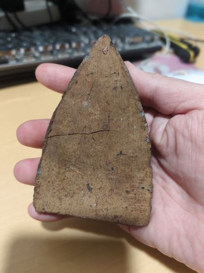 พระซุ้มปรางหลวงพ่อกวย วัดโฆสิตาราม ชัยนาท กรุแตก เนื้อดินเผา ไม่ทราบ พ.ศ. รูปที่ 4